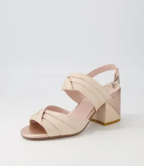 DJANGO & JULIETTE Vaclav Pale Pink Leather Sandals