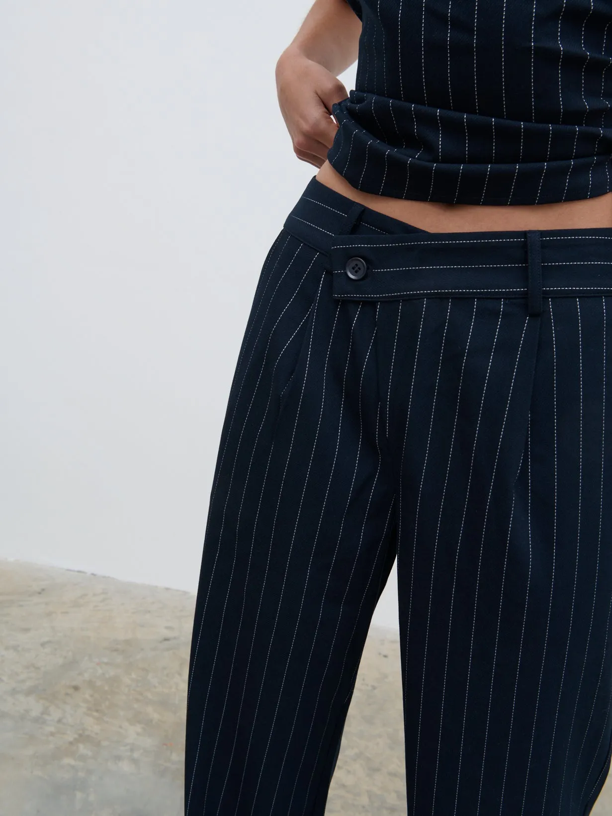 Flynn Slouchy Pinstripe Trousers - Navy