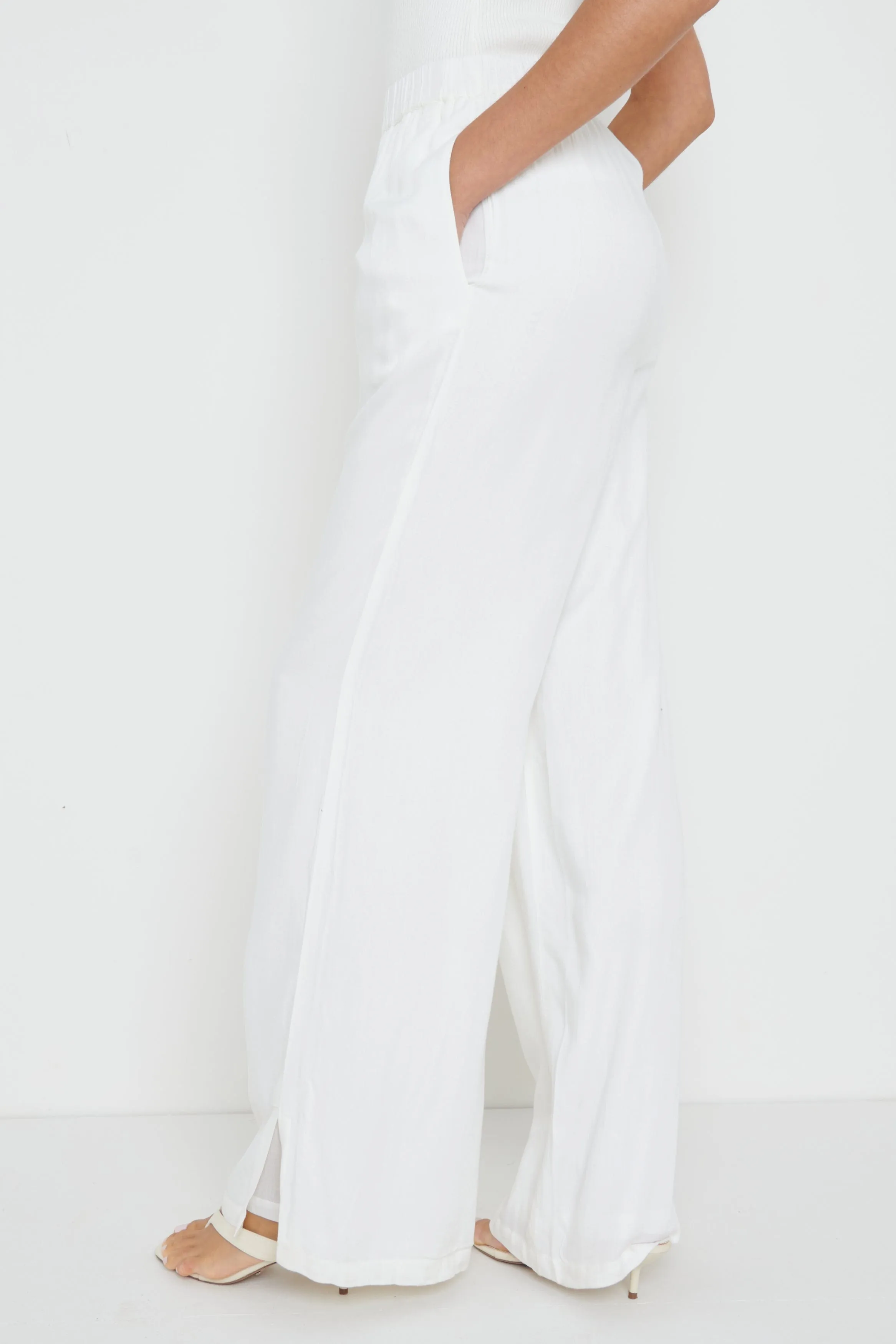 Jalen Relaxed Split Hem Trousers - Cream