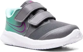 Nike Kids Star Runner 2Hyper Violet sneakers Grey