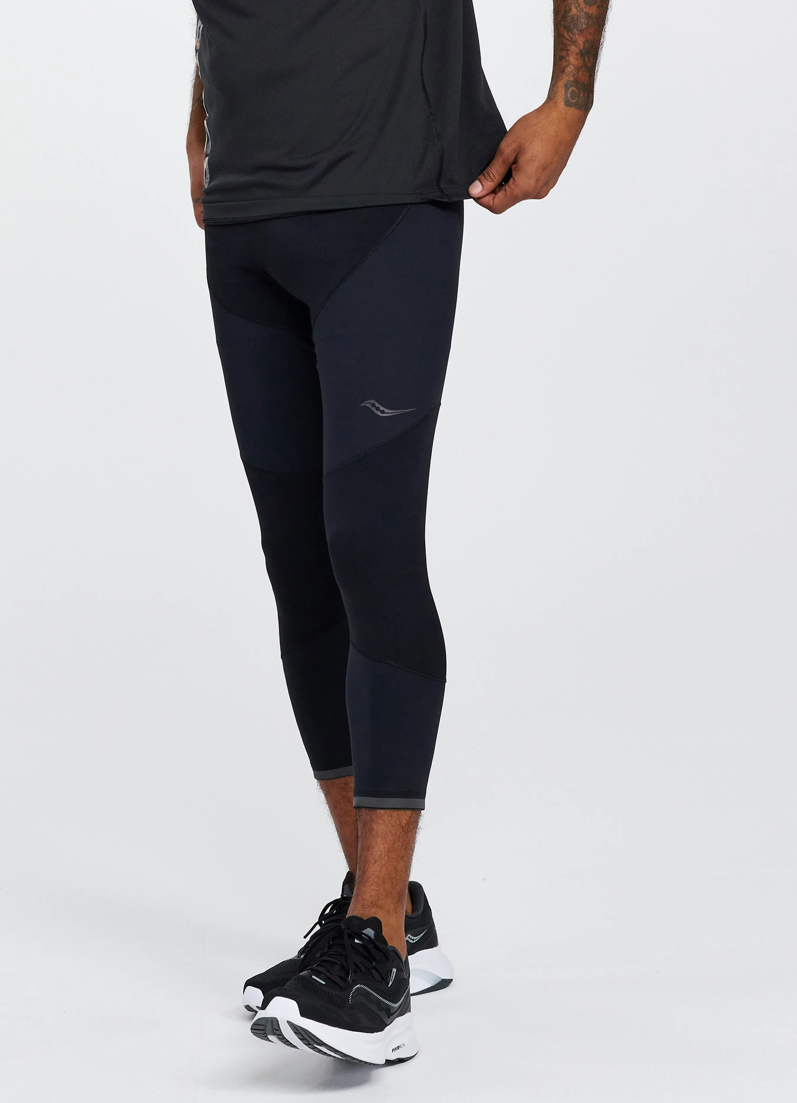 Saucony Men's Time Trial Crop Tight Black | Buy Saucony Men's Time Trial Crop Tight Black here | Outnorth